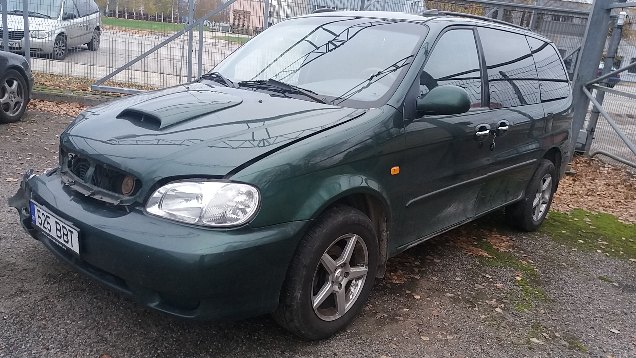 Kia carnival 2001