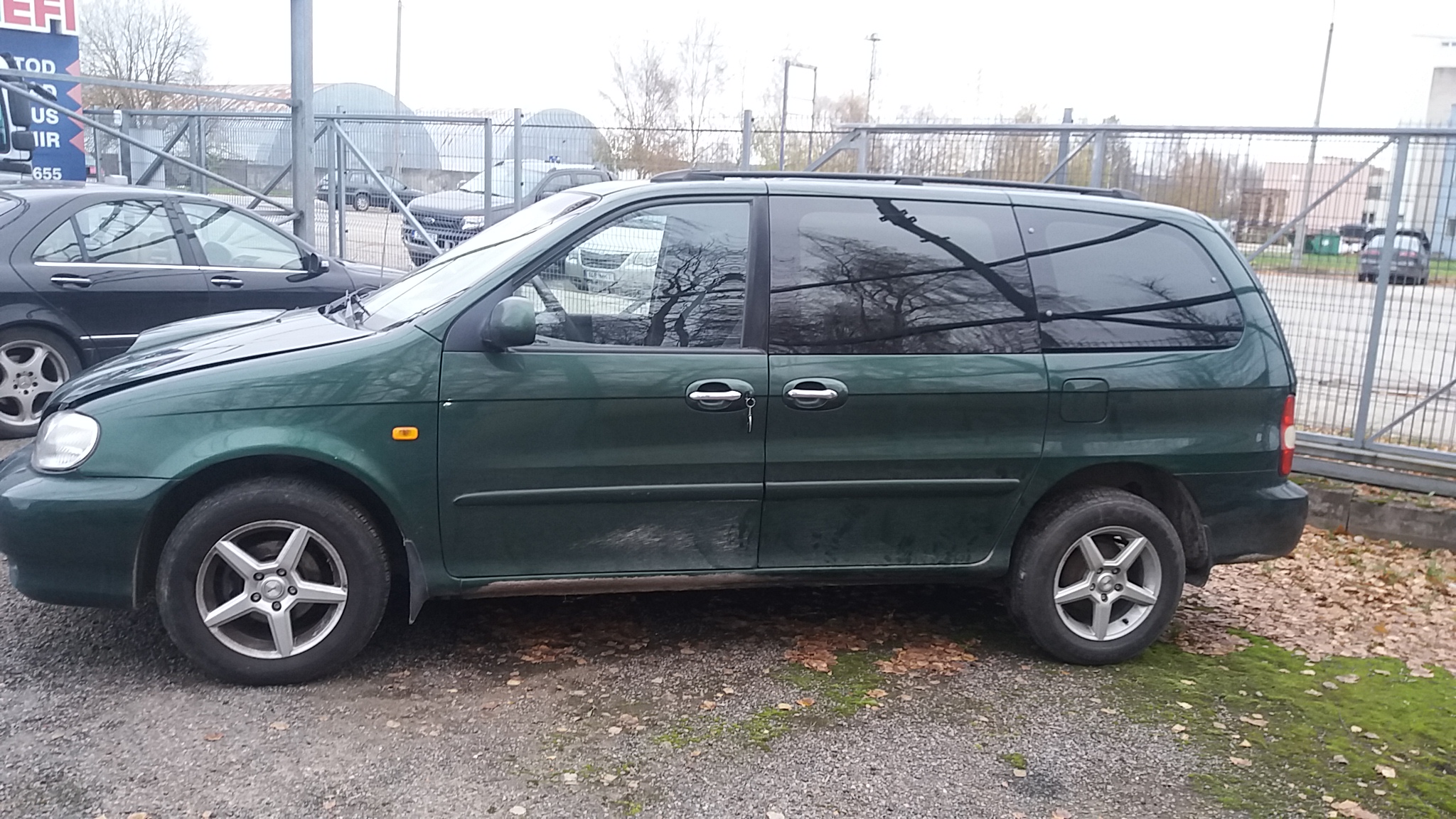 Kia carnival 2001