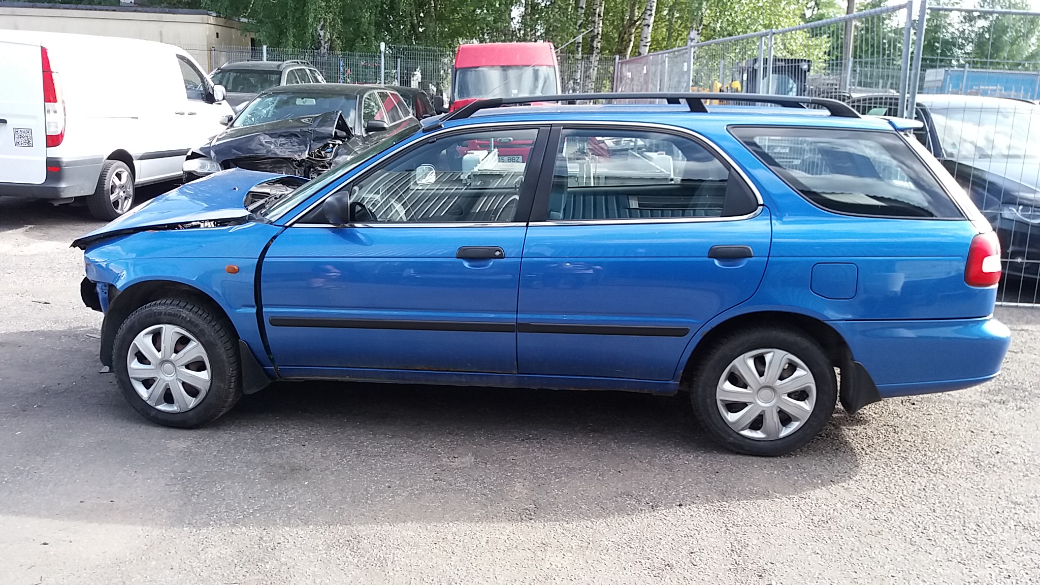 Suzuki baleno 2001